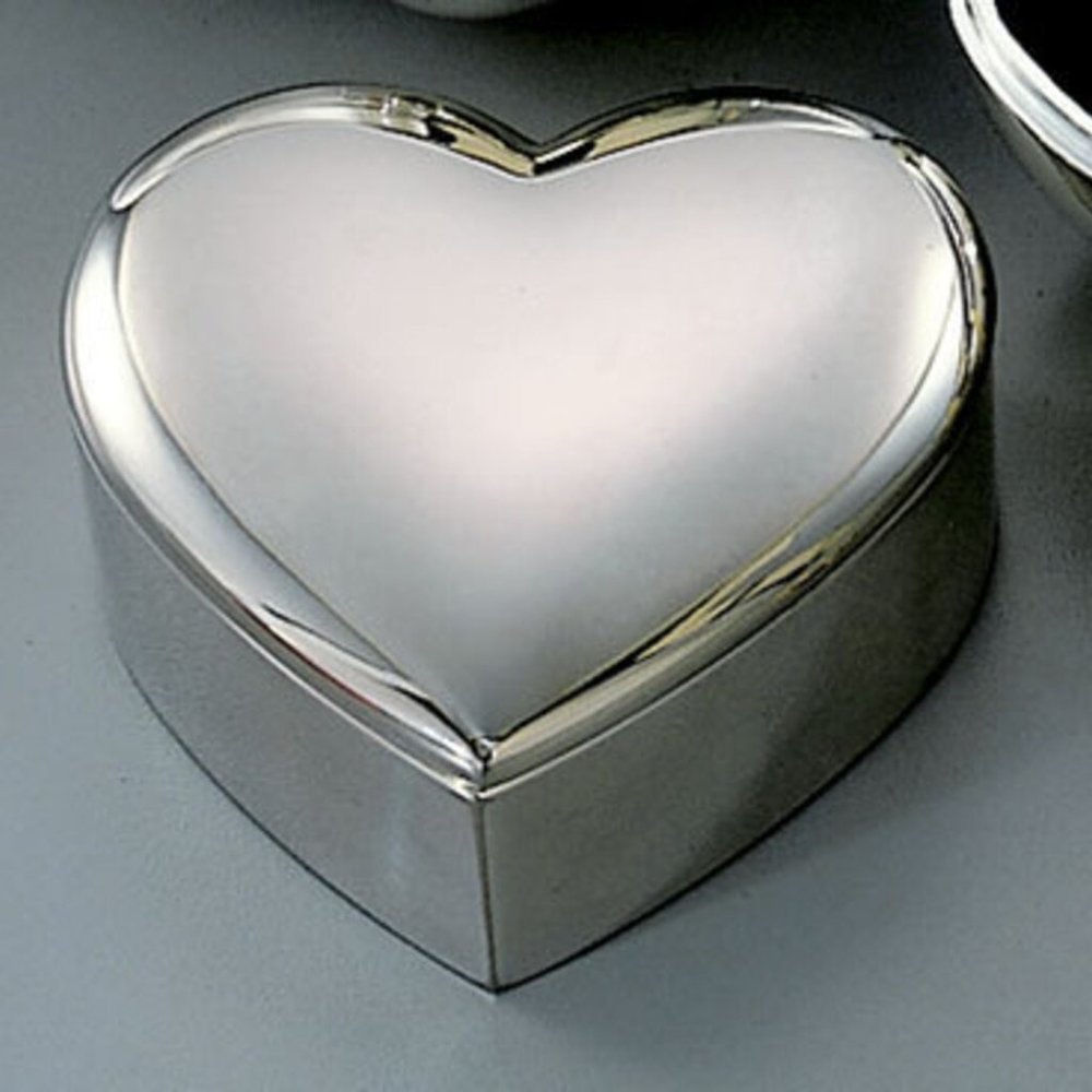 MACYS HEART SHAPED JEWELRY BOX SILVER PLATED